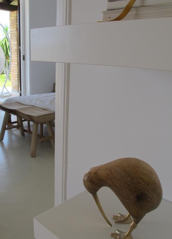 Seafront Calista Beach House With Garden غليفادا المظهر الخارجي الصورة